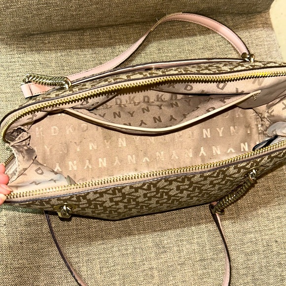 Dkny | Bags | Dkny Bryant Park Medium Hok Top Zip Shoulder  DKNY Bryant Park Top Zip Satchel Shoulder Bag Logo Pink Strap with Gold Chain
